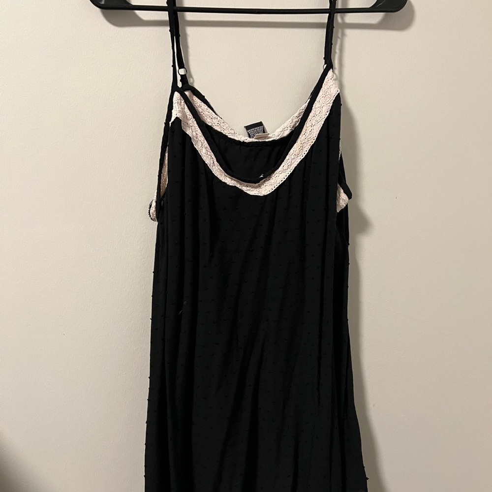Black and white tank top